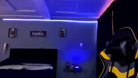 alexgiraldo__ online show from 09-19-25, 02:51