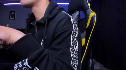 alexgiraldo__ online show from 10-24-25, 09:38