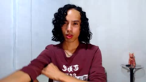 Alexis online show from 05-20-26, 08:37