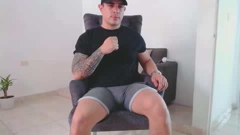 Snapshot of alexmaximuss chatting on 03-01-25, 06:00 Maximuss online show from 03-01-25, 06:00