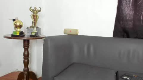 ALEX ROYCE  online show from 05-26-26, 12:01