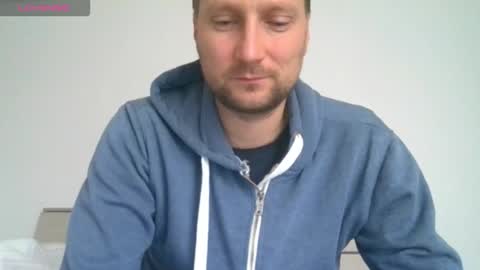 Alex online show from 10-21-25, 06:36