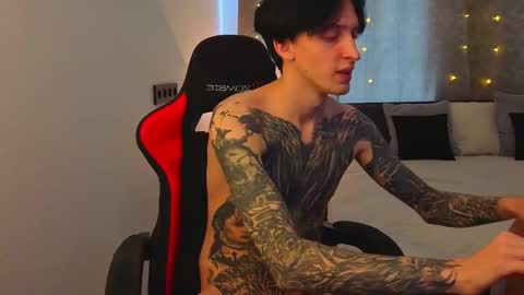 Snapshot of alexxone_ chatting on 03-20-26, 06:51 Alex online show from 03-20-26, 06:51