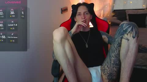 Snapshot of alexxone_ chatting on 03-29-26, 08:25 Alex online show from 03-29-26, 08:25