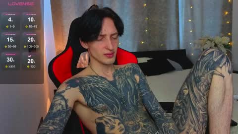 Snapshot of alexxone_ chatting on 04-04-26, 08:23 Alex online show from 04-04-26, 08:23