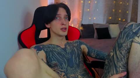 Snapshot of alexxone_ chatting on 04-13-26, 09:04 Alex online show from 04-13-26, 09:04