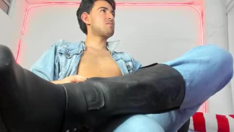 Alexander online show from 03-25-26, 02:39