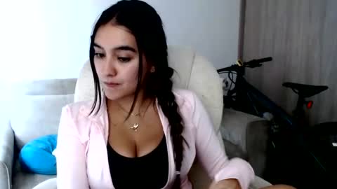alexyferrer1 online show from 06-18-26, 10:14
