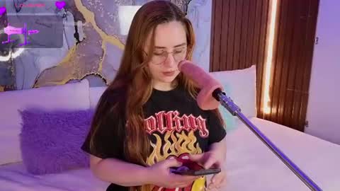 Mey online show from 07-14-26, 03:44