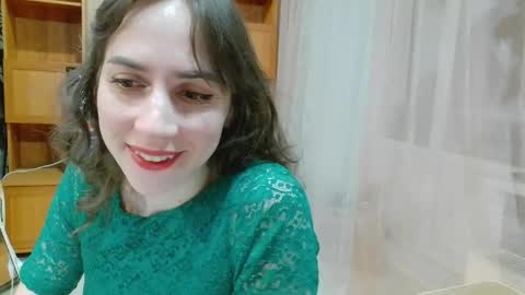 Snapshot of alice_sincere chatting on 04-27-26, 09:13 Alice Love you all online show from 04-27-26, 09:13