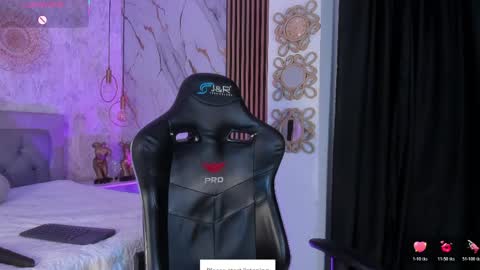 Snapshot of alice_twerk chatting on 04-09-26, 01:27 Alice online show from 04-09-26, 01:27