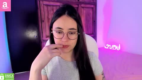 Aliceee  ..   97YP9VWGZHrefnav wishlist lists 1 online show from 03-04-26, 05:41