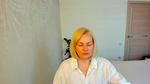 Alicee online show from 04-15-26, 11:28