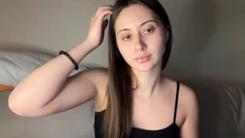 aliceinlustland online show from 04-23-26, 04:42