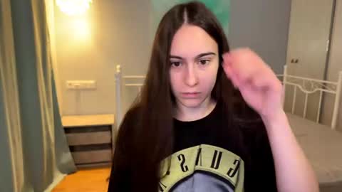 alicekollt online show from 07-17-26, 02:18