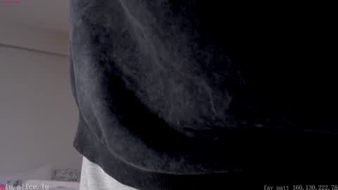 Elle online show from 02-08-25, 11:44