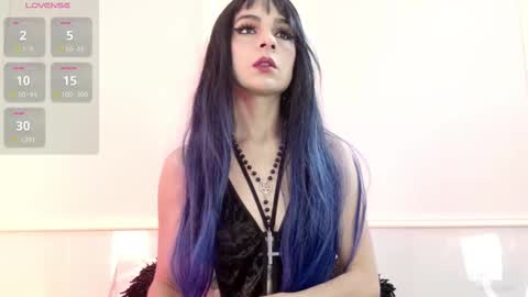 Snapshot of alicenoir_ chatting on 03-23-26, 06:23 alicenoir_ online show from 03-23-26, 06:23