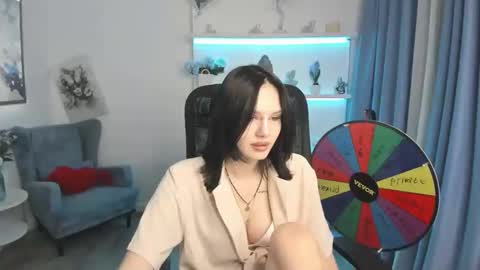 Snapshot of alicepertime chatting on 06-06-26, 07:29 alicepertime online show from 06-06-26, 07:29