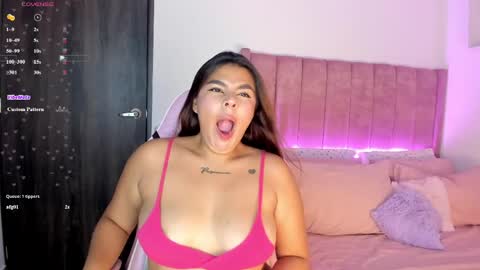 Snapshot of alicethunders chatting on 05-28-26, 02:20 Alice online show from 05-28-26, 02:20