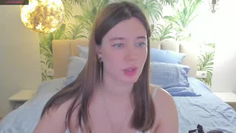 Snapshot of alicetuker chatting on 05-04-26, 04:14 Alice online show from 05-04-26, 04:14
