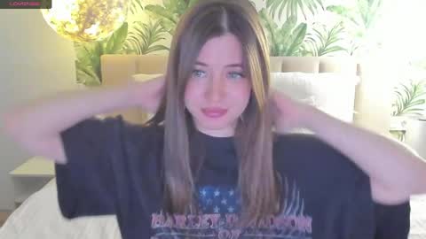 Snapshot of alicetuker chatting on 05-28-26, 03:53 Alice online show from 05-28-26, 03:53