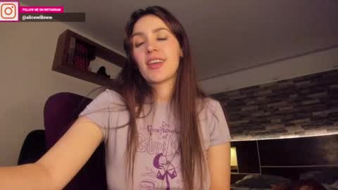 Alice online show from 02-21-25, 05:35