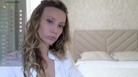 Snapshot of alicewonders_ chatting on 07-08-26, 08:30 Alice online show from 07-08-26, 08:30