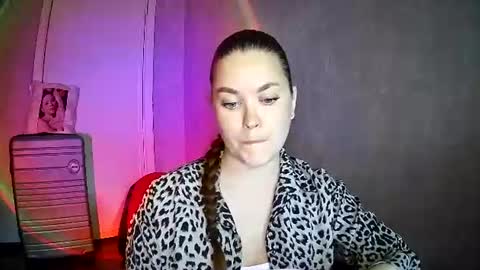 Snapshot of alicexfresh chatting on 06-13-26, 12:14 AlicexFresh online show from 06-13-26, 12:14