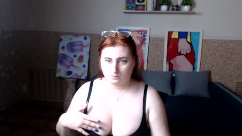 Snapshot of alicia_side_red chatting on 07-14-26, 07:24 Alicia online show from 07-14-26, 07:24