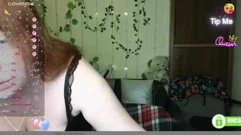 Snapshot of aliciaaared_kis chatting on 06-05-26, 05:25 Alicia online show from 06-05-26, 05:25