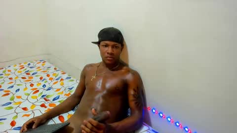 Snapshot of alid_17 chatting on 12-04-24, 11:19 Alid 17 online show from 12-04-24, 11:19