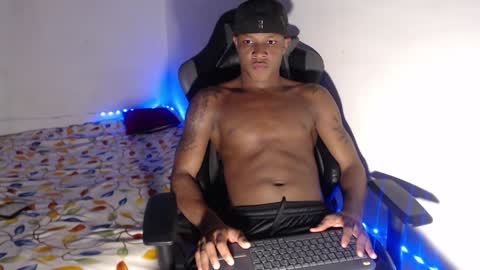 Snapshot of alid_17 chatting on 12-11-24, 08:04 Alid 17 online show from 12-11-24, 08:04