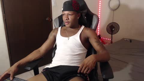 Snapshot of alid_17 chatting on 01-08-25, 11:19 Alid 17 online show from 01-08-25, 11:19