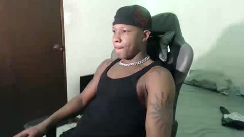 Snapshot of alid_17 chatting on 01-19-25, 07:47 Alid 17 online show from 01-19-25, 07:47