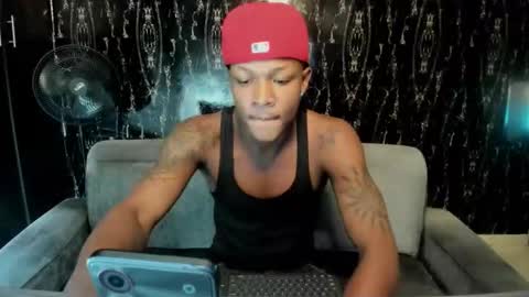 Snapshot of alid_17 chatting on 10-18-25, 07:09 Alid 17 online show from 10-18-25, 07:09