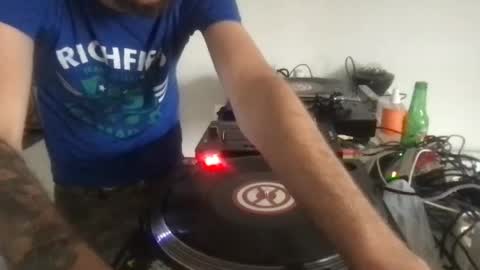 busco rockera online show from 08-01-26, 05:34