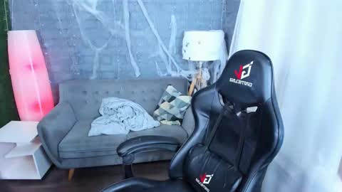 Alice online show from 12-28-24, 01:18