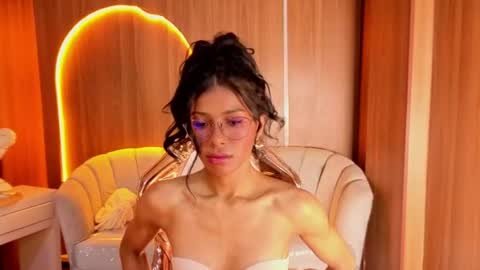 alina_b_ online show from 07-16-26, 08:04
