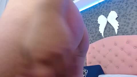 1 online show from 01-24-25, 11:12