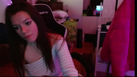 Snapshot of alina_nightshade chatting on 03-27-26, 05:24 Alina Nightshade online show from 03-27-26, 05:24