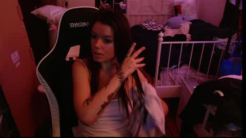 Snapshot of alina_nightshade chatting on 04-05-26, 12:52 Alina Nightshade online show from 04-05-26, 12:52