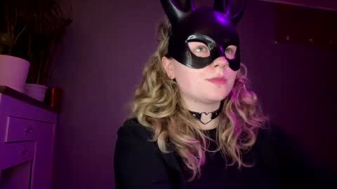 Alina online show from 05-15-26, 10:06