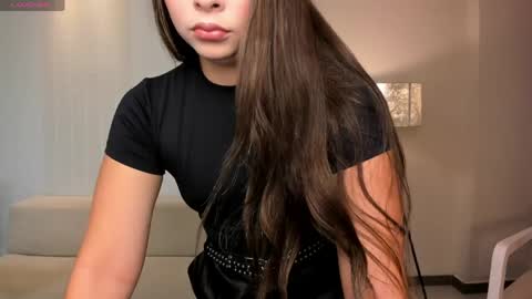 alinakravitz_ online show from 05-24-26, 04:45