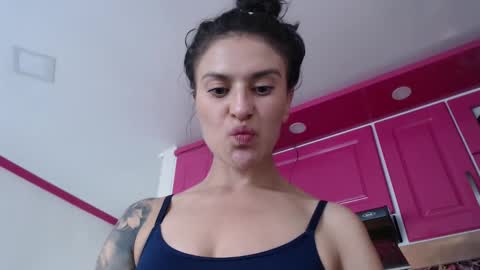 Snapshot of alipetite_ chatting on 03-12-26, 09:21 alipetite online show from 03-12-26, 09:21