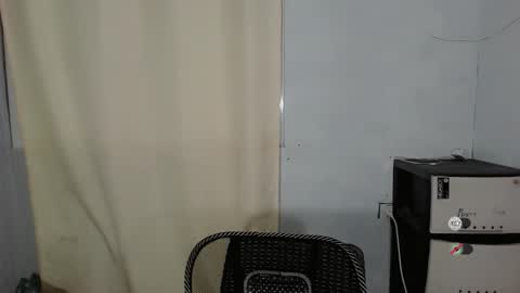 Snapshot of alisa_kiss_ chatting on 12-23-25, 05:27 Shanti xhey online show from 12-23-25, 05:27