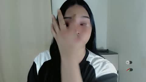 Snapshot of alisa_kiss_ chatting on 02-18-26, 07:43 Shanti xhey online show from 02-18-26, 07:43