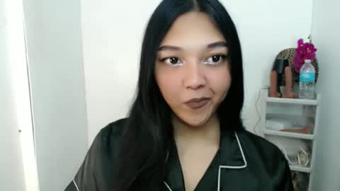 Snapshot of alisa_kiss_ chatting on 03-27-26, 12:49 Shanti xhey online show from 03-27-26, 12:49