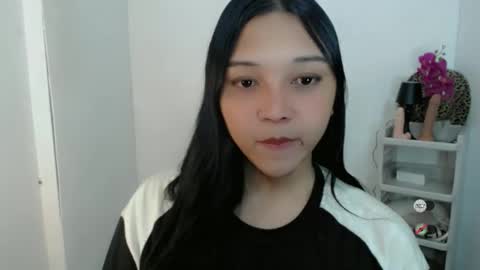 Snapshot of alisa_kiss_ chatting on 04-05-26, 04:37 Shanti xhey online show from 04-05-26, 04:37