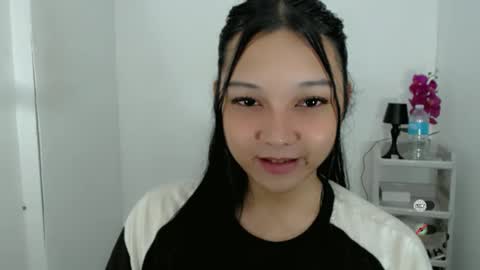Snapshot of alisa_kiss_ chatting on 04-13-26, 04:12 Shanti xhey online show from 04-13-26, 04:12