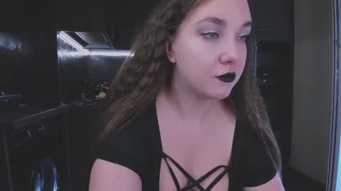 Snapshot of alisaxfox chatting on 06-12-26, 08:24 Alisa online show from 06-12-26, 08:24